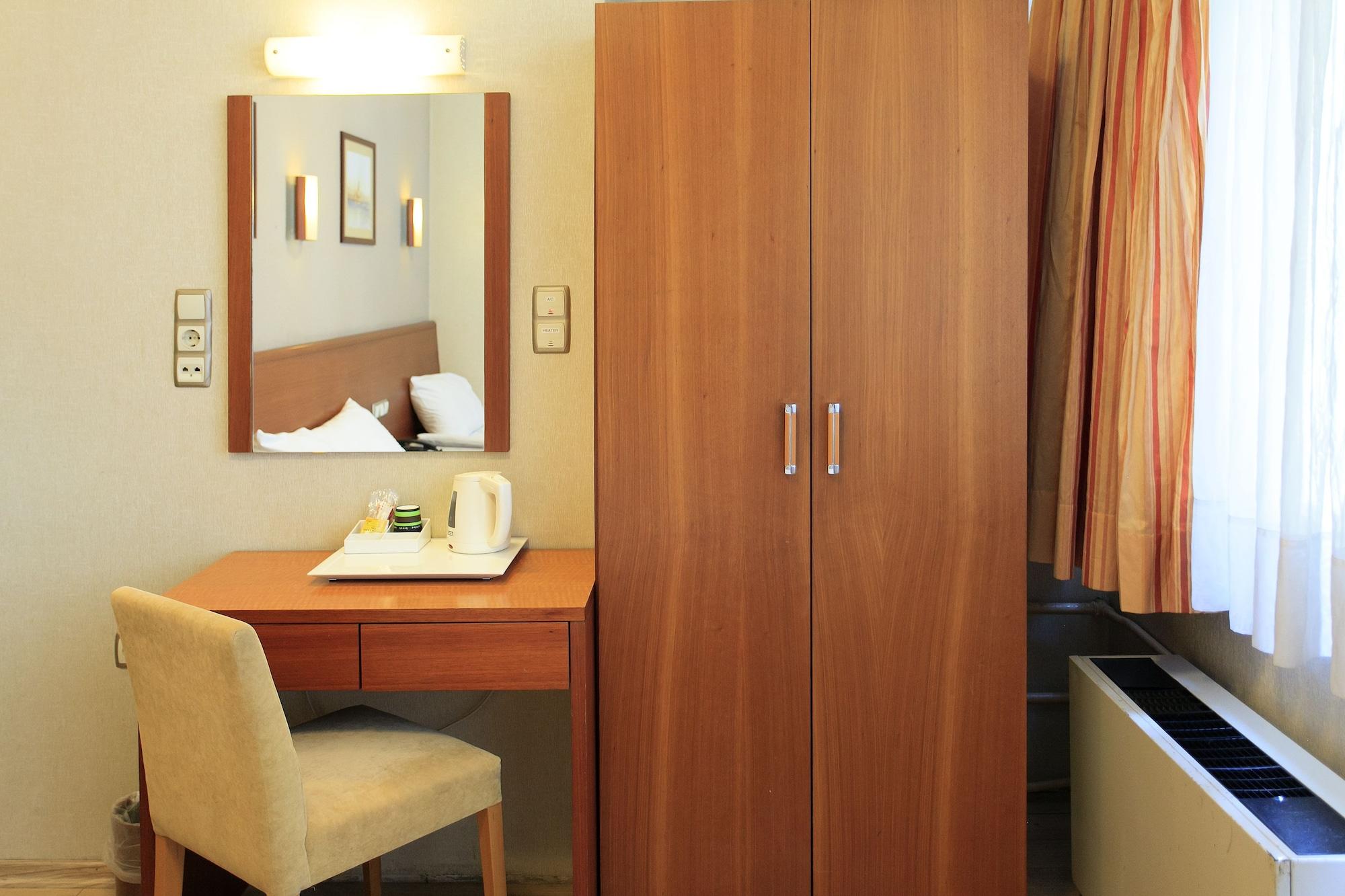 Hotel Inter Istanbul Bagian luar foto