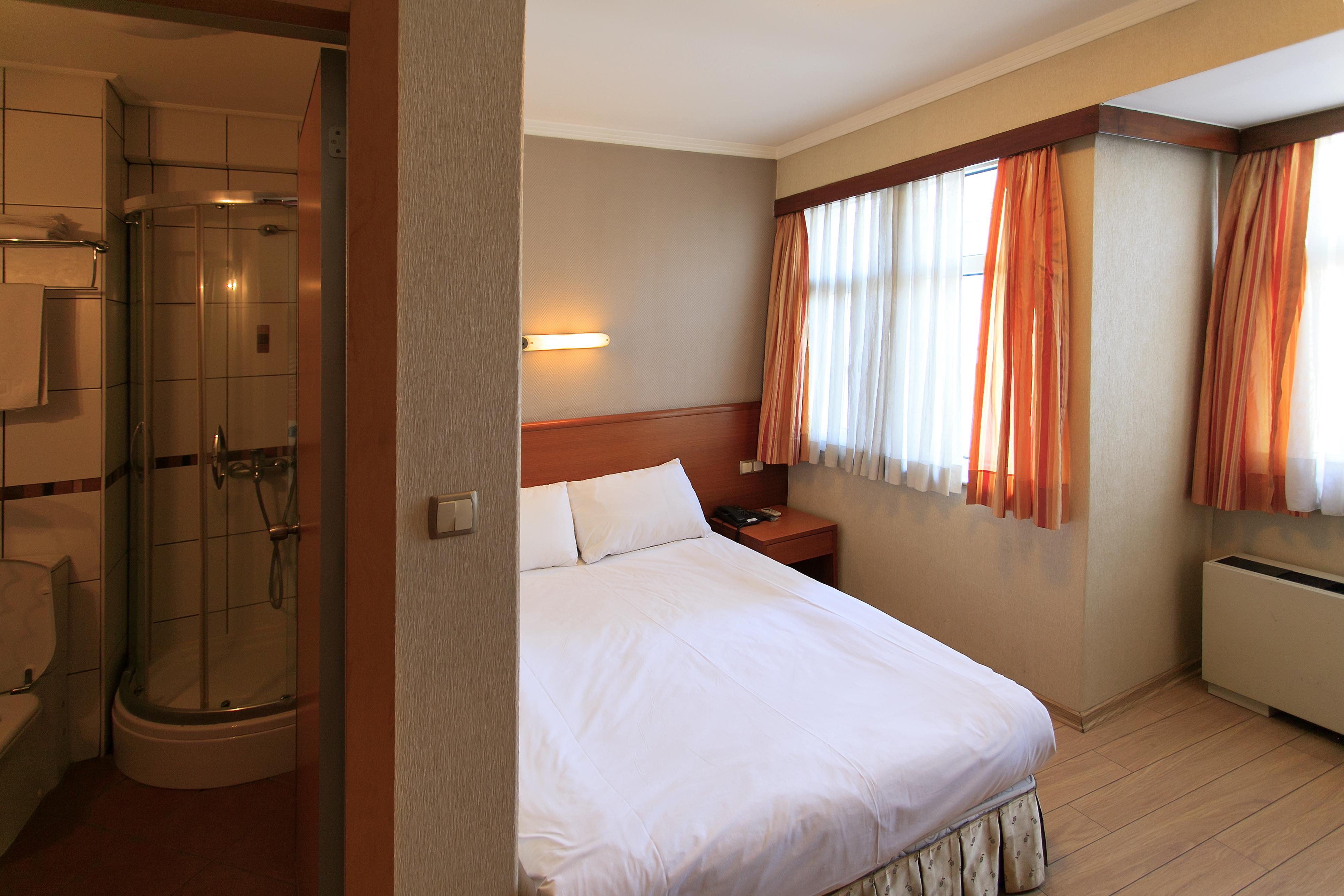 Hotel Inter Istanbul Bagian luar foto
