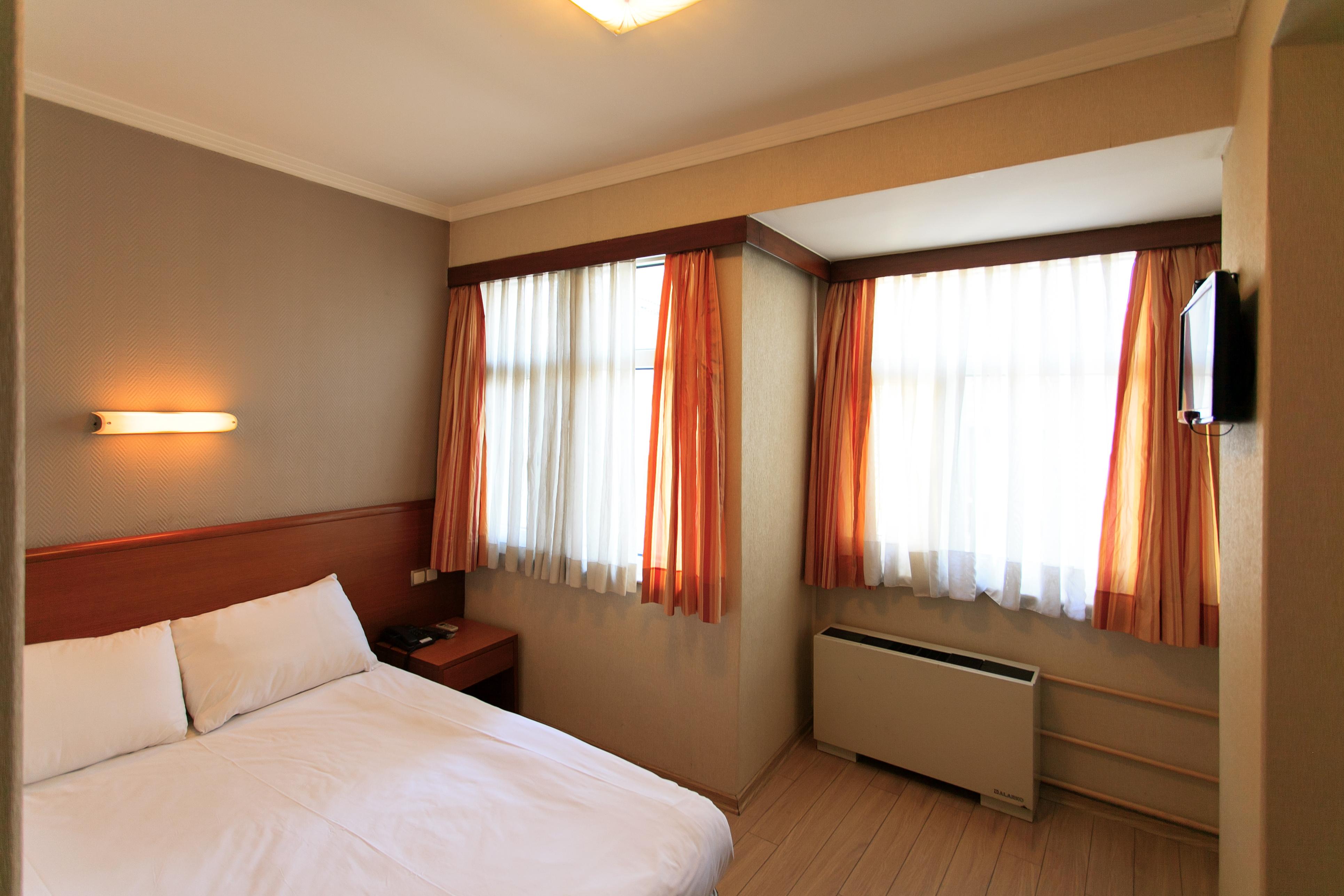Hotel Inter Istanbul Bagian luar foto